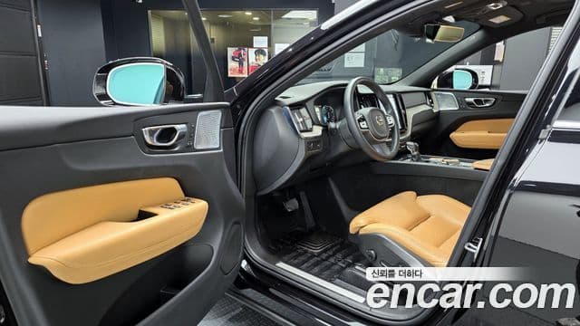 Volvo XC60 2019 — Şəkil 11/20