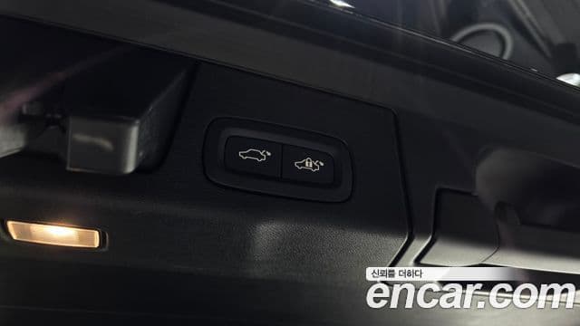 Volvo XC60 2019 — Şəkil 20/20