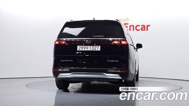 Kia Carnival 2020 — ფოტო 4/20