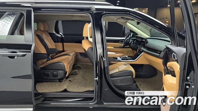 Kia Carnival 2020 — ფოტო 10/20