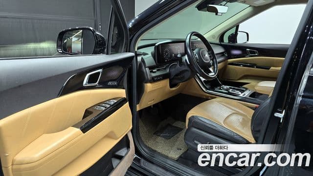 Kia Carnival 2020 — ფოტო 11/20