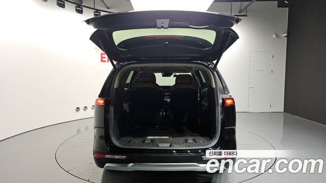 Kia Carnival 2020 — ფოტო 20/20