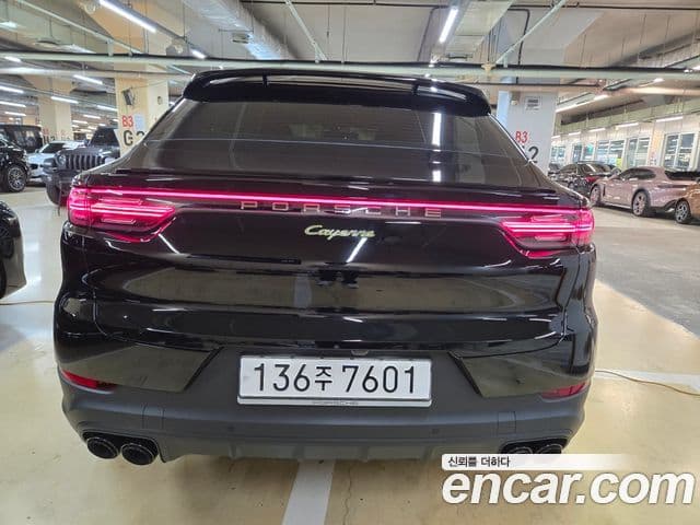 Porsche Cayenne 2021 — Photo 11/20