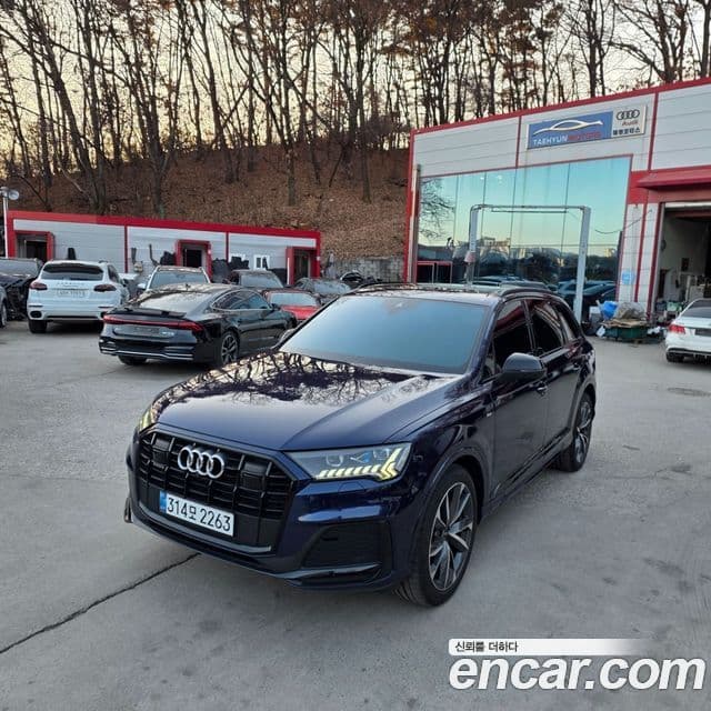 Audi Q7 2023 — ფოტო 12/20