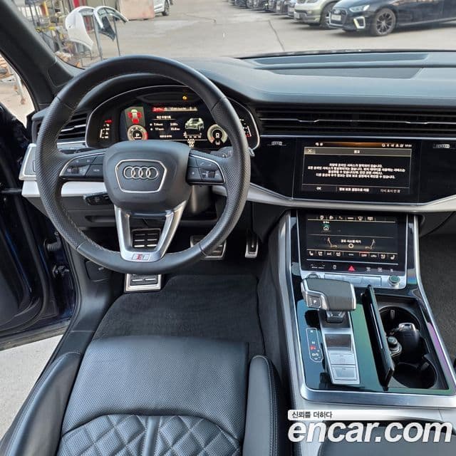 Audi Q7 2023 — ფოტო 3/20