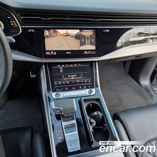 Audi Q7 2023 — ფოტო 11/20