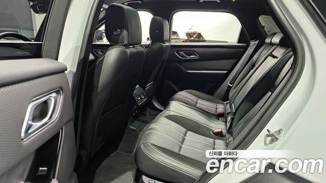 Land Rover Range Rover Velar 2023 — ფოტო 12/20
