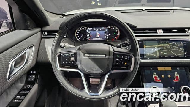 Land Rover Range Rover Velar 2023 — ფოტო 13/20