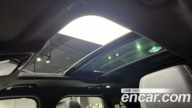 Land Rover Range Rover Velar 2023 — ფოტო 20/20