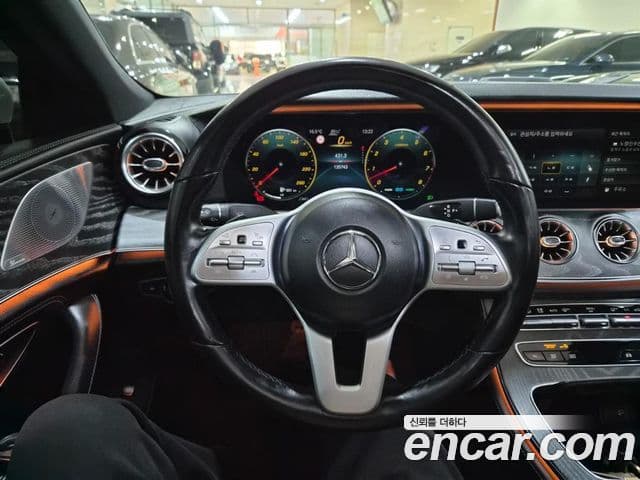 Mercedes-Benz CLS-Class 2021 — Фото 10/20
