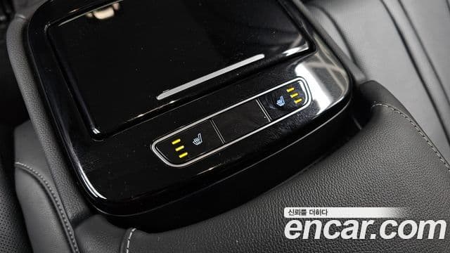 Genesis Electrified G80 2022 — ფოტო 19/20