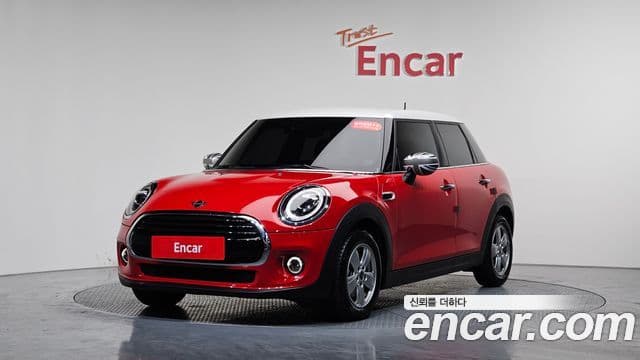 Mini Cooper 2020 — ფოტო 11/20