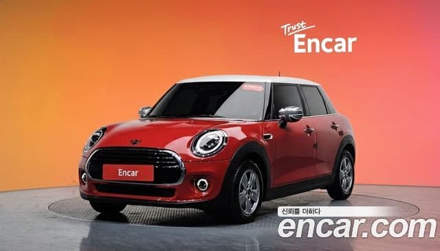 Mini Cooper 2020 — ფოტო 1/20