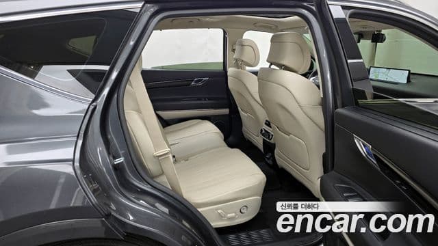 Genesis GV80 2021 — ფოტო 12/20