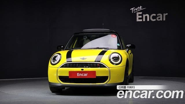 Mini Cooper S 2024 — ფოტო 3/20