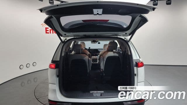 Kia Carnival 2021 — Фото 20/20