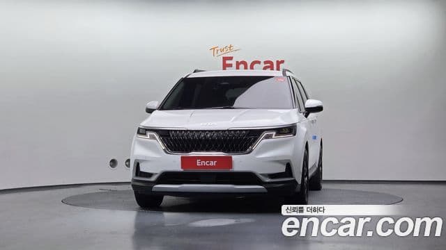 Kia Carnival 2022 — ფოტო 3/20