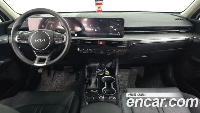 Kia K5 2023 — Şəkil 7/20