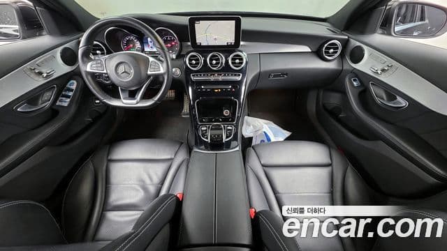 Mercedes-Benz C-Class 2018 — Şəkil 19/20