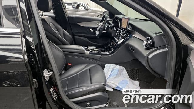 Mercedes-Benz C-Class 2018 — Şəkil 11/20