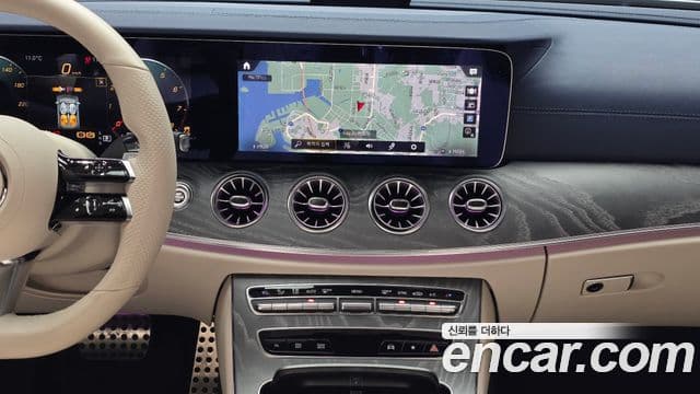 Mercedes-Benz E-Class 2022 — Şəkil 15/20