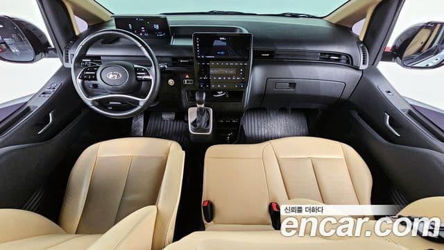 Hyundai Staria 2023 — ფოტო 7/20