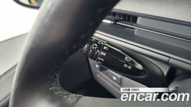 Hyundai Staria 2023 — ფოტო 15/20