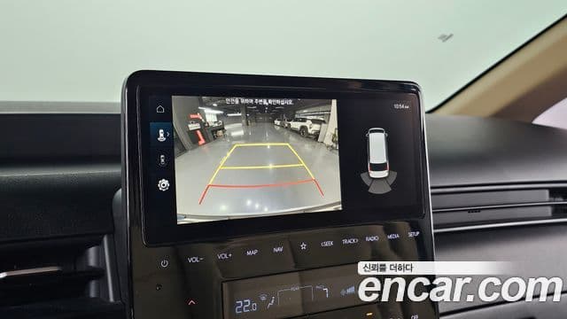 Hyundai Staria 2023 — ფოტო 18/20