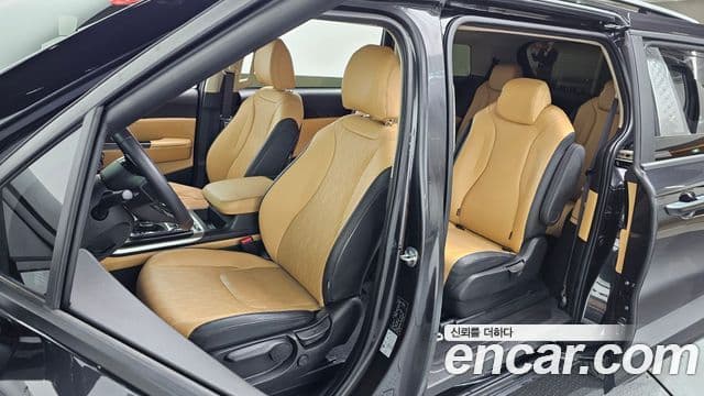 Kia Carnival 2022 — Фото 11/20