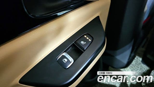 Kia Carnival 2021 — Şəkil 17/20