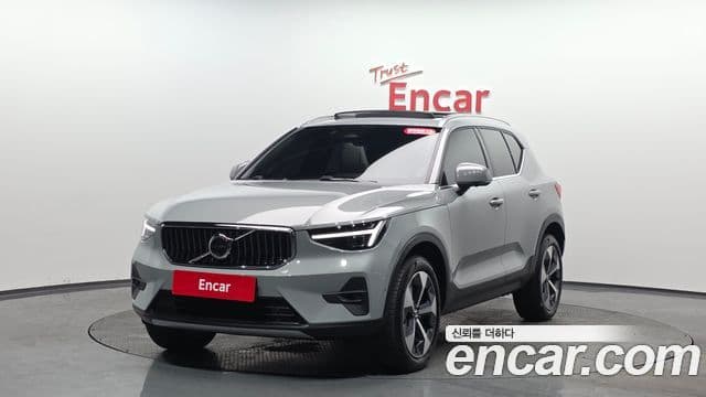Volvo XC40 2024 — ფოტო 11/20