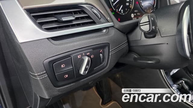 BMW X1 2021 — ფოტო 17/20