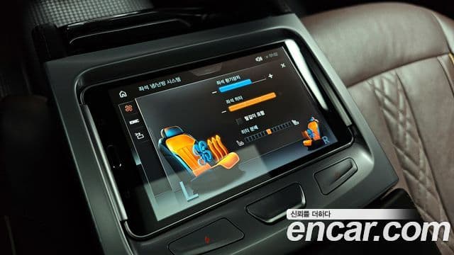BMW 7 Series 2019 — Şəkil 19/20