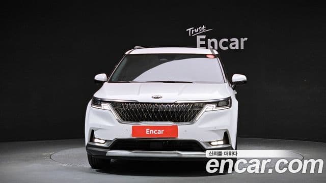Kia Carnival 2021 — Фото 2/20