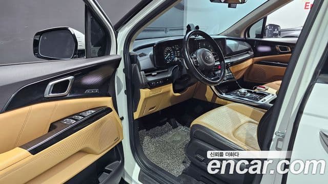 Kia Carnival 2021 — Фото 11/20