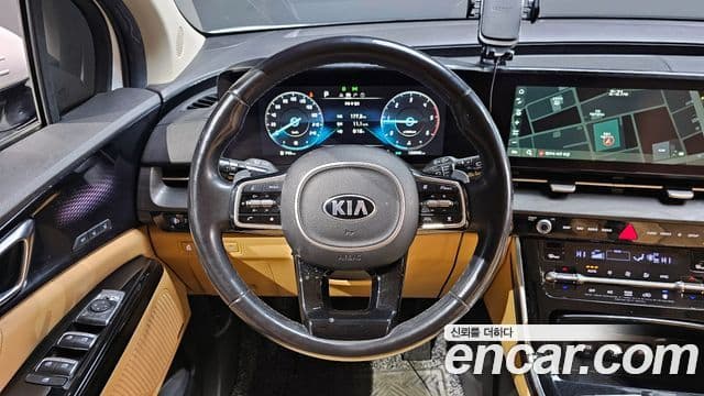 Kia Carnival 2021 — Фото 13/20