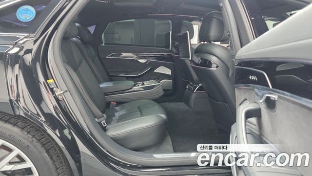 Audi A8 2019 — Şəkil 14/20