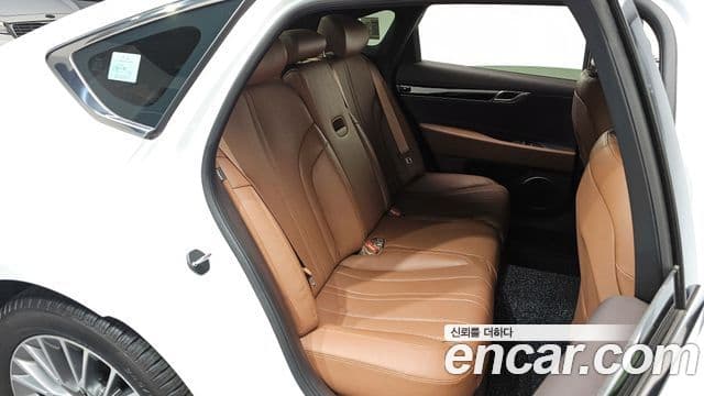 Genesis Electrified G80 2023 — Şəkil 12/20