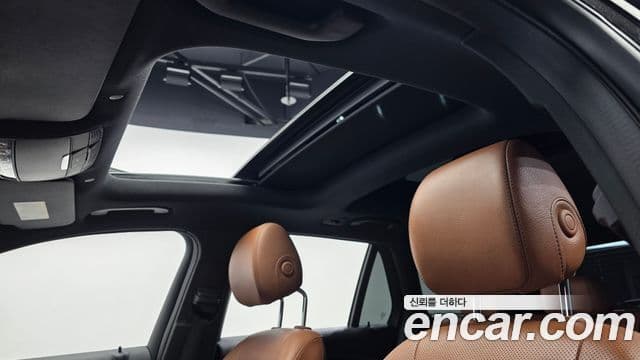 Mercedes-Benz GLC-Class 2022 — ფოტო 18/20
