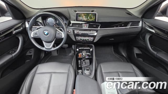 BMW X1 2022 — ფოტო 7/20
