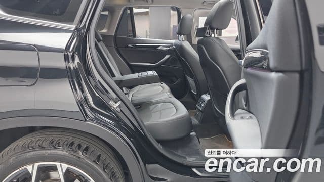 BMW X1 2022 — ფოტო 12/20