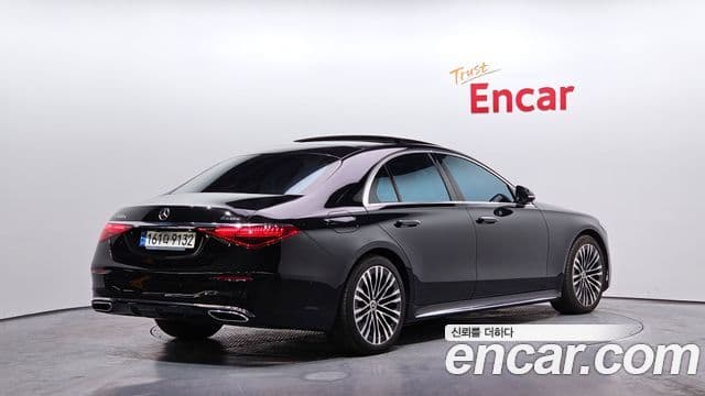 Mercedes-Benz S-Class 2021 — ფოტო 19/20