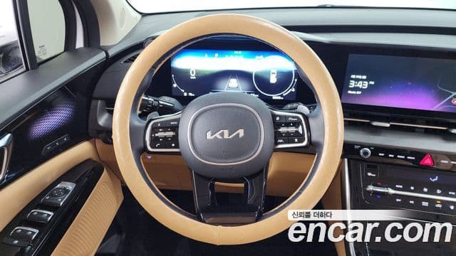 Kia Carnival 2023 — ფოტო 12/20