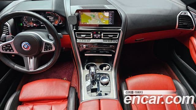 BMW 8 Series 2020 — Photo 14/20