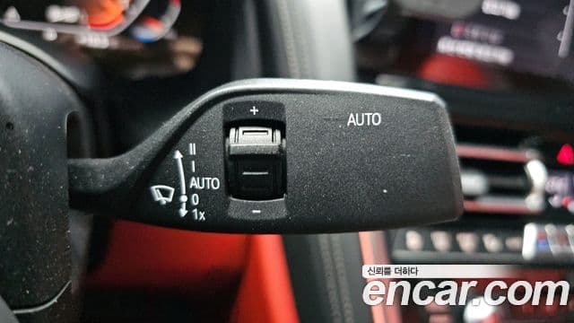 BMW 8 Series 2020 — Photo 6/20