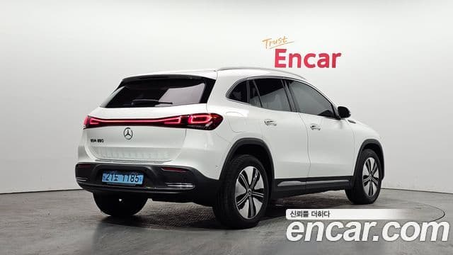 Mercedes-Benz EQA 2021 — ფოტო 13/20