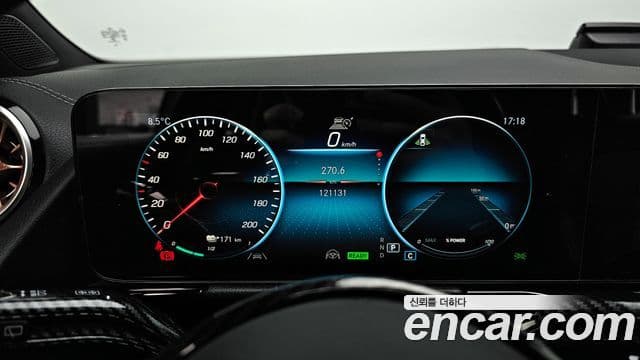 Mercedes-Benz EQA 2021 — ფოტო 14/20