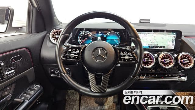Mercedes-Benz EQA 2021 — ფოტო 19/20