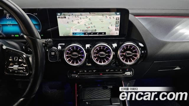 Mercedes-Benz EQA 2021 — ფოტო 5/20
