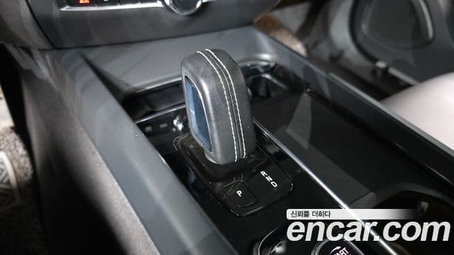 Volvo S60 2022 — Şəkil 14/20